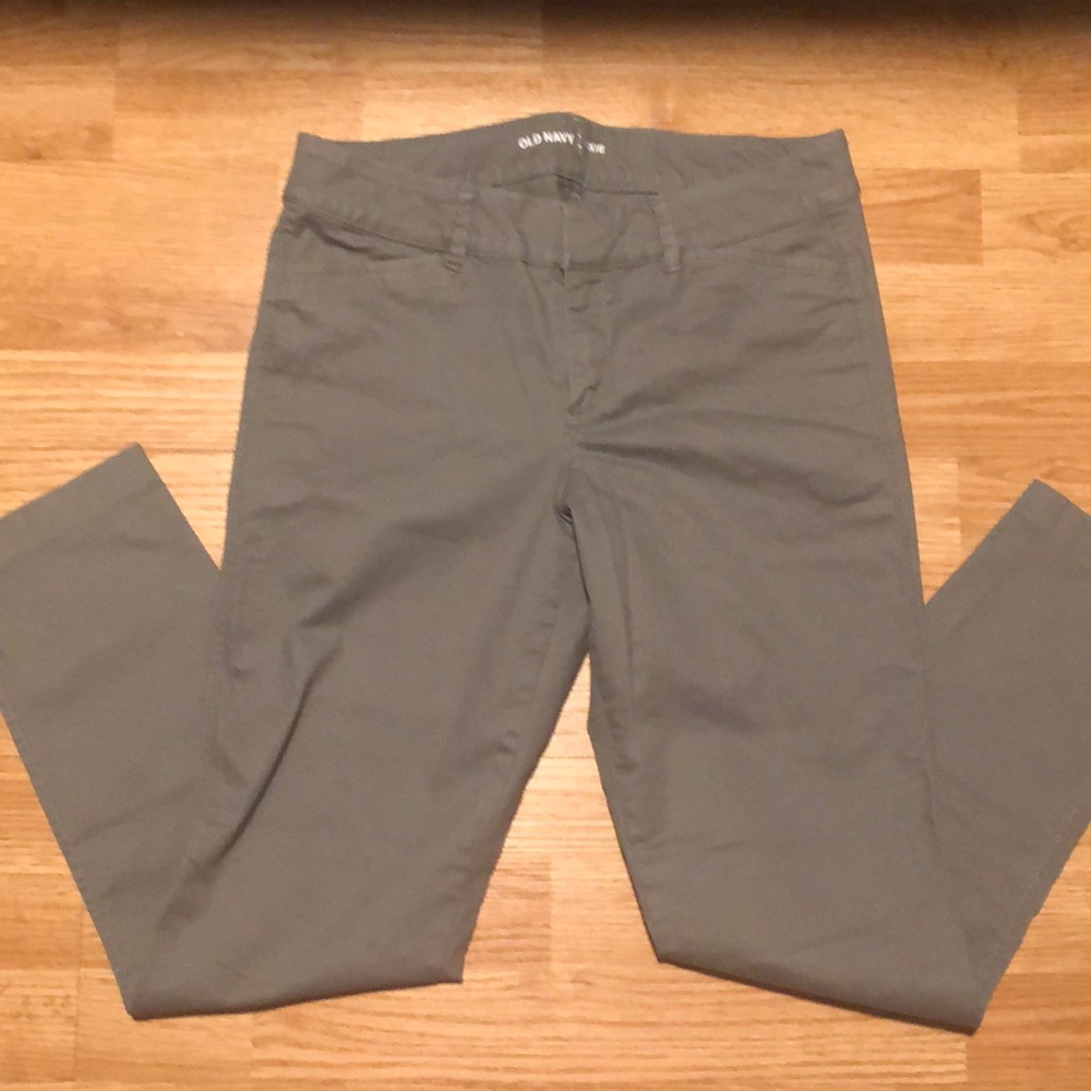 Old Navy Pixie Khakis
